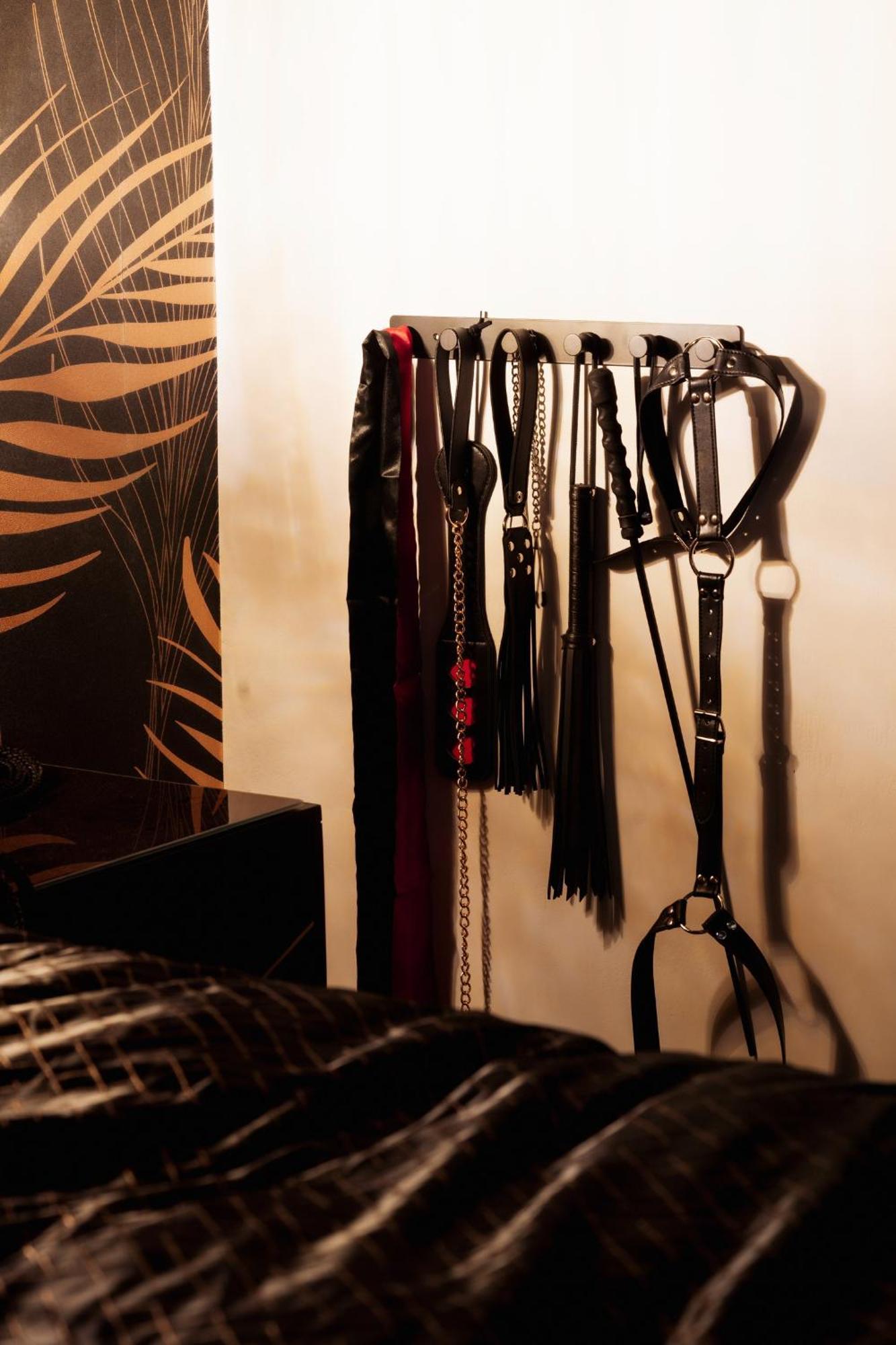 Apartment Casa - Kinky Couples Retreat Stoke-on-Trent